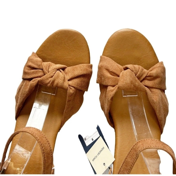 Universal Thread Eleanor Heels Top-Knot Ankle Strap Memory Foam Cognac Size 12 - Picture 2 of 3